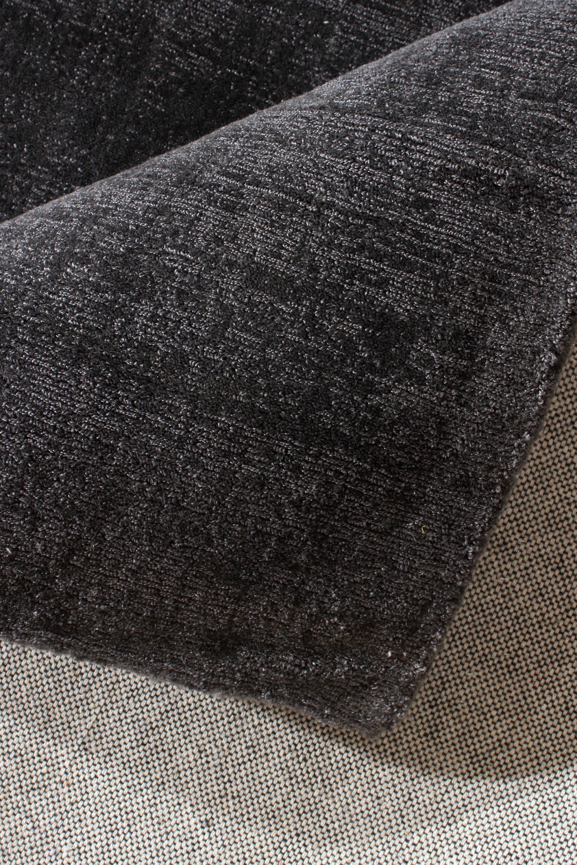 Plain Luxe Charcoal