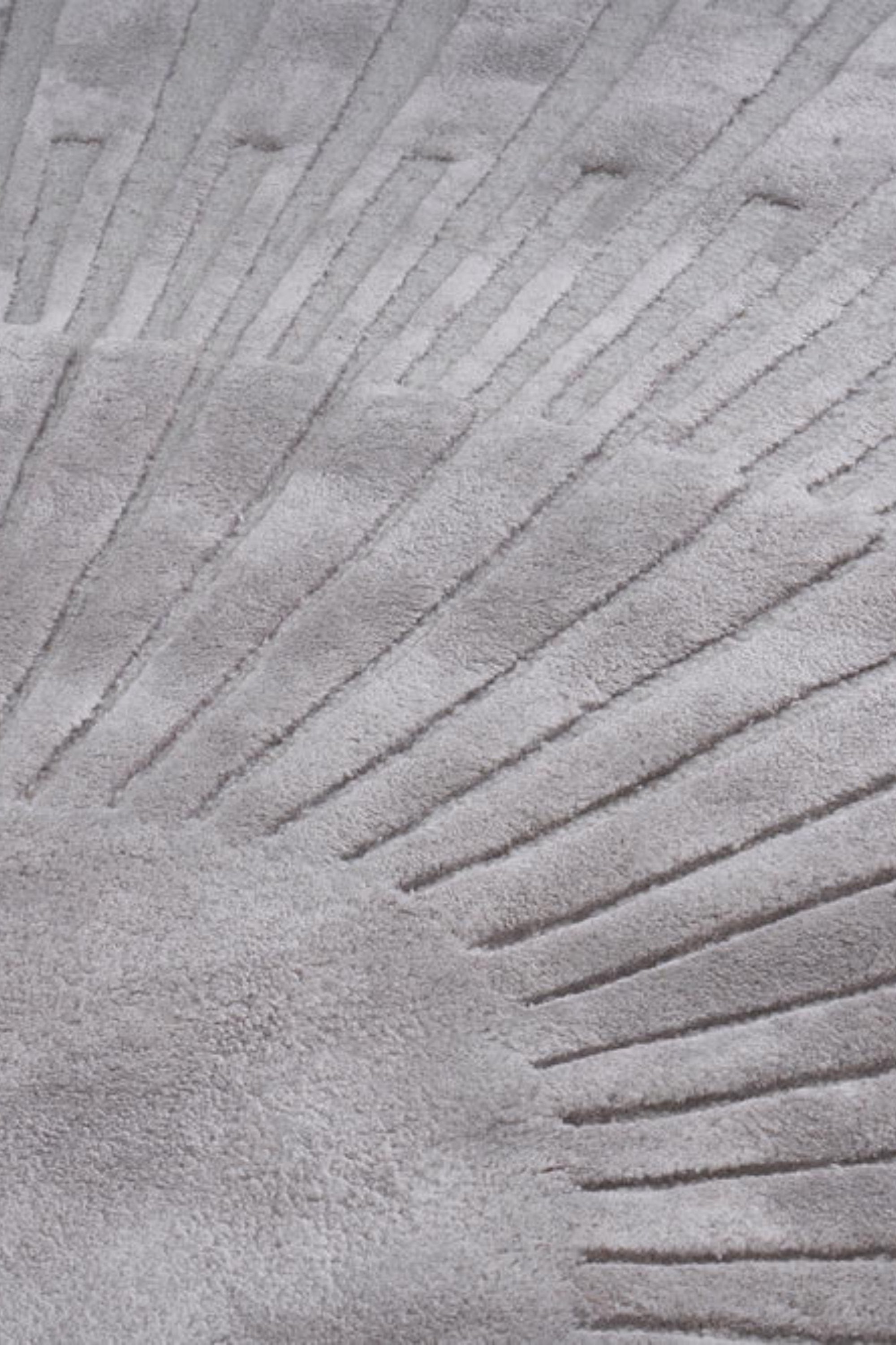 Ponti Grey